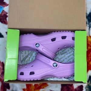 Cute classic crocs with crocs jibbitz charms